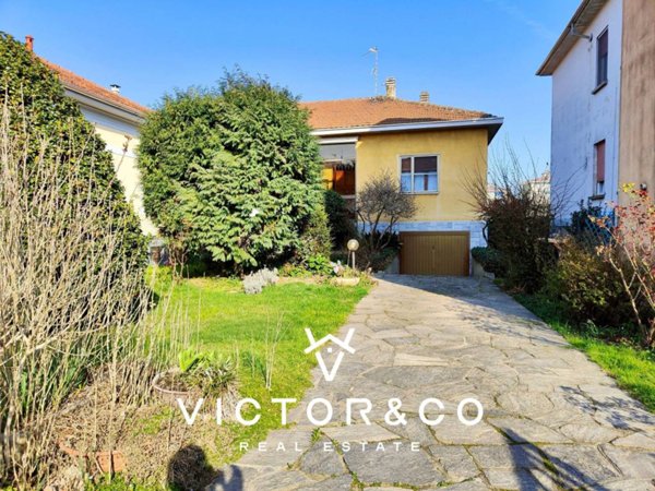 casa indipendente in vendita a Novara in zona zona Sant'Andrea - San Rocco