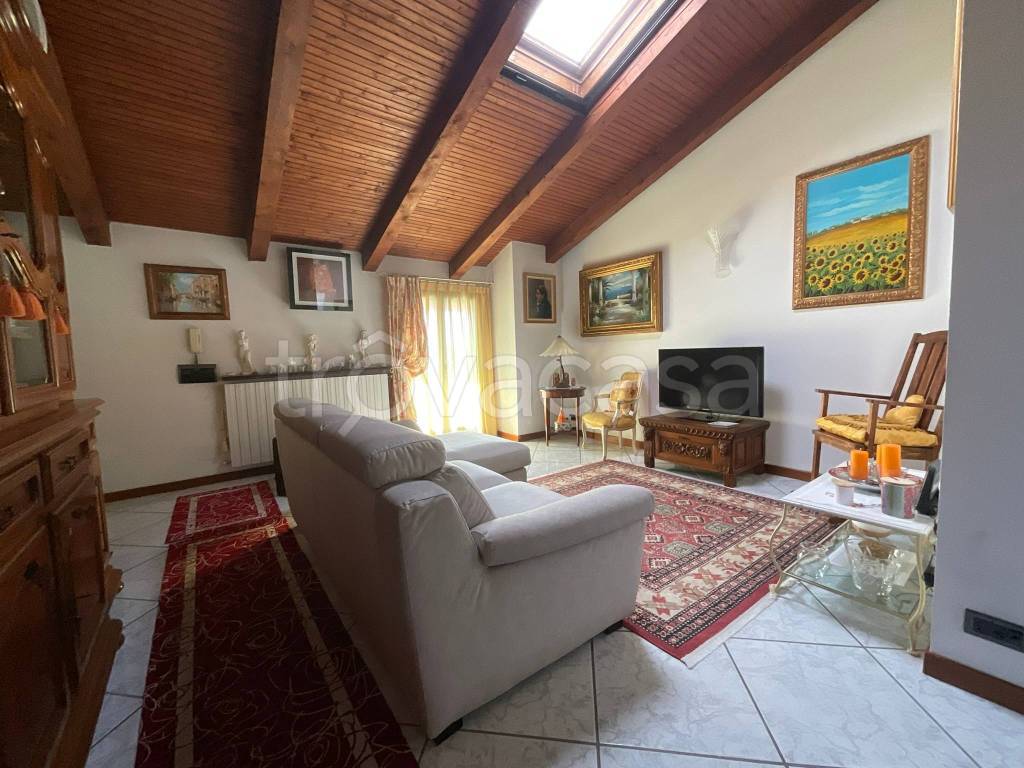 appartamento in vendita a Novara in zona Torrion Quartara