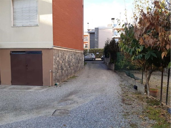 appartamento in vendita a Novara in zona Zona Santa Rita