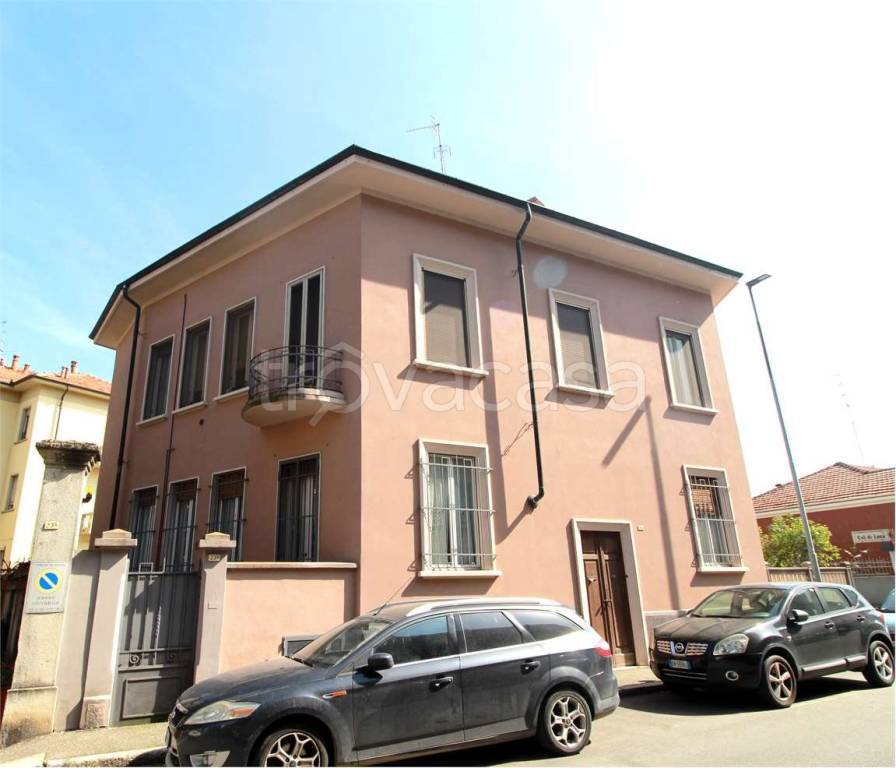 appartamento in vendita a Novara in zona zona Porta Mortara