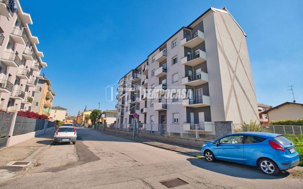 appartamento in vendita a Novara in zona Zona Santa Rita