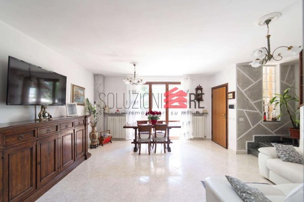 casa indipendente in vendita a Novara in zona zona Sant'Agabio