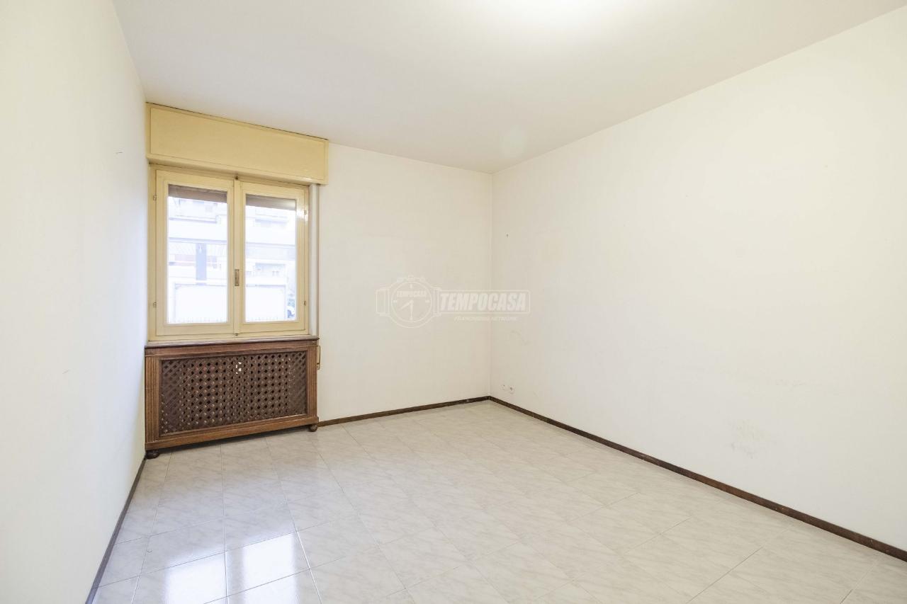 appartamento in vendita a Novara in zona zona Cittadella - Villaggio Dalmazia