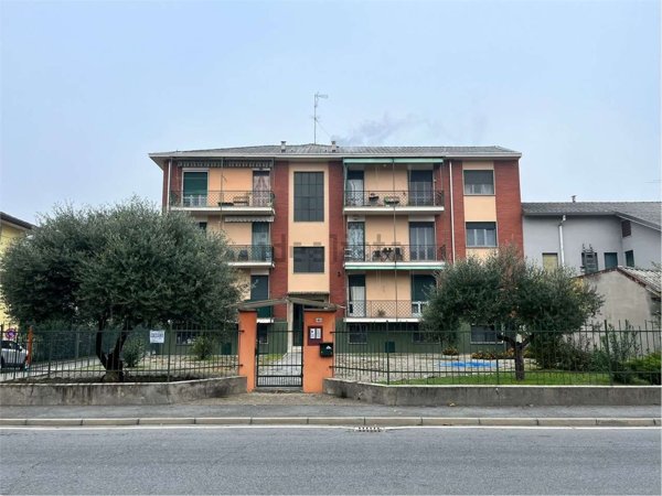 appartamento in vendita a Novara in zona Pernate