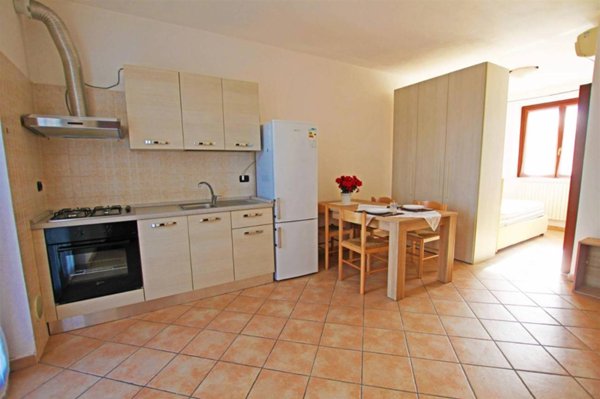 appartamento in vendita a Novara in zona Veveri
