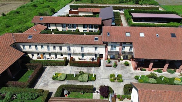 appartamento in vendita a Novara in zona Centro Città