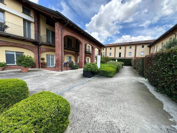 appartamento in vendita a Novara in zona zona Cittadella - Villaggio Dalmazia