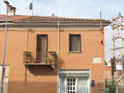 negozio in vendita a Novara in zona zona San Martino