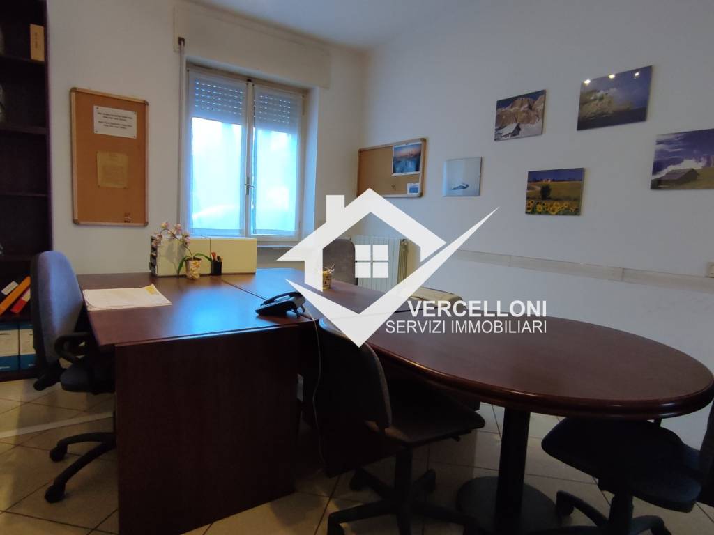 ufficio in vendita a Novara in zona zona Porta Mortara