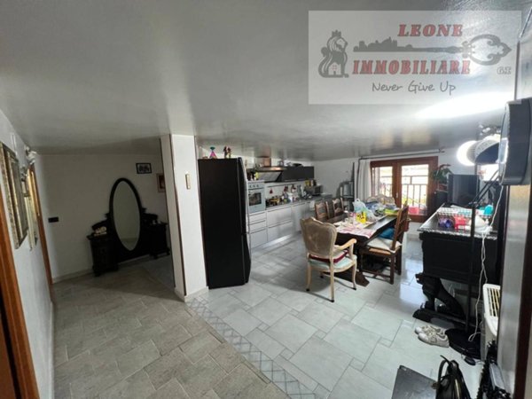 appartamento in vendita a Novara in zona Centro Città