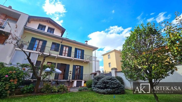 casa indipendente in vendita a Novara in zona zona Sant'Agabio