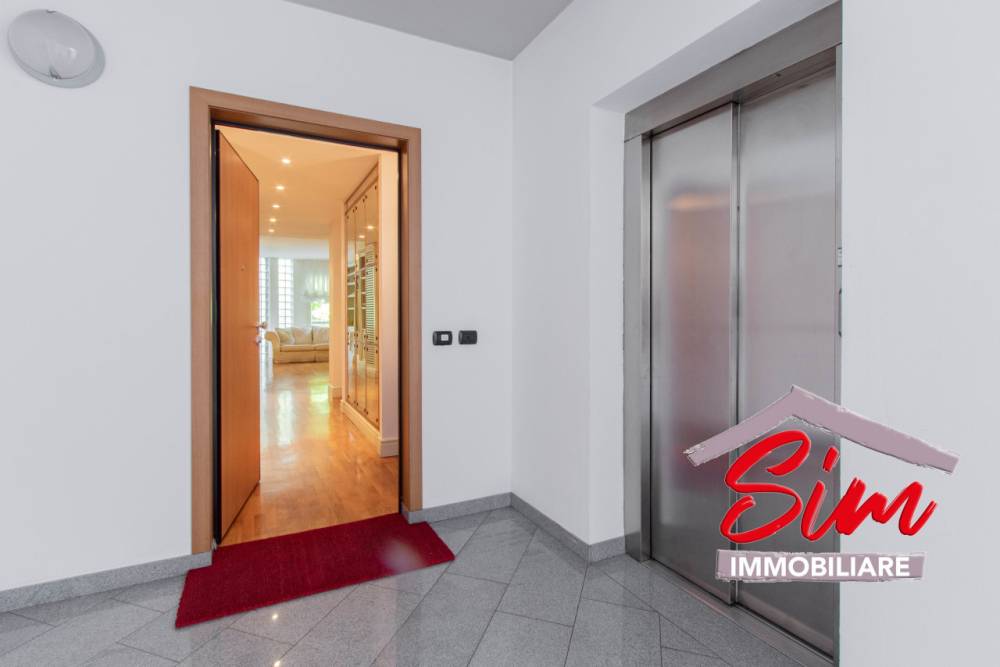 appartamento in vendita a Novara in zona Centro Città