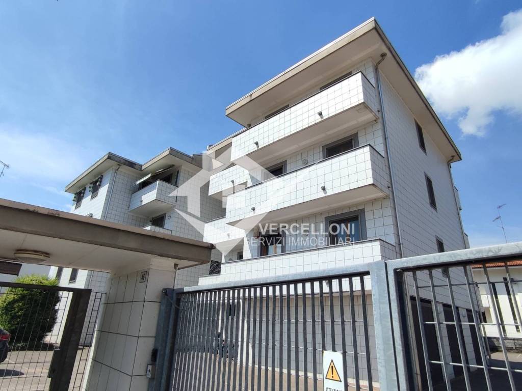 appartamento in vendita a Novara in zona zona Cittadella - Villaggio Dalmazia