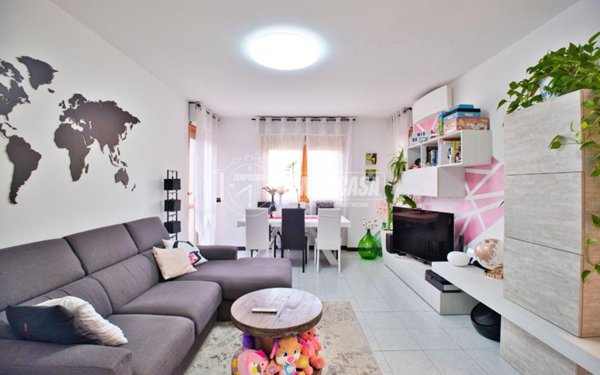 appartamento in vendita a Novara in zona Veveri