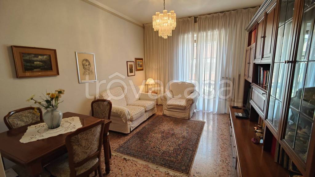 appartamento in vendita a Novara in zona zona San Martino