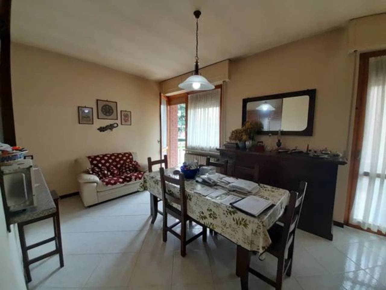 casa indipendente in vendita a Novara in zona Centro Città