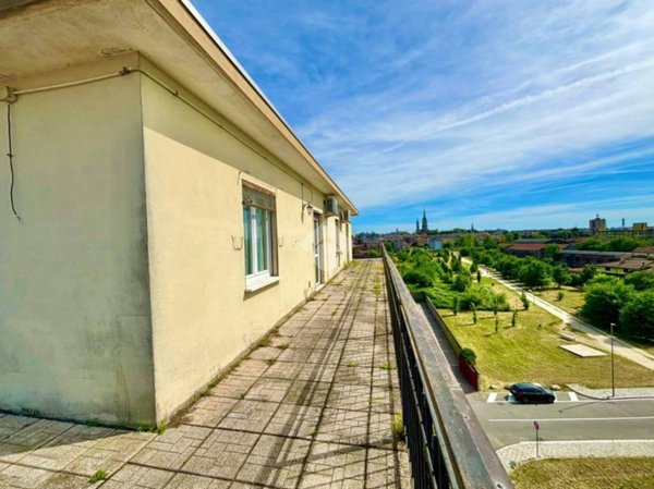 appartamento in vendita a Novara in zona zona Sant'Andrea - San Rocco