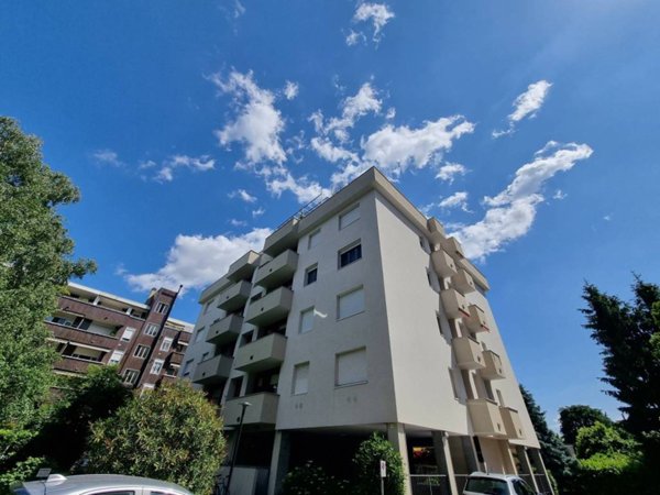 appartamento in vendita a Novara in zona zona Sacro Cuore