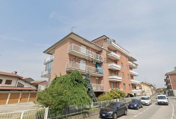 appartamento in vendita a Novara in zona Lumellogno