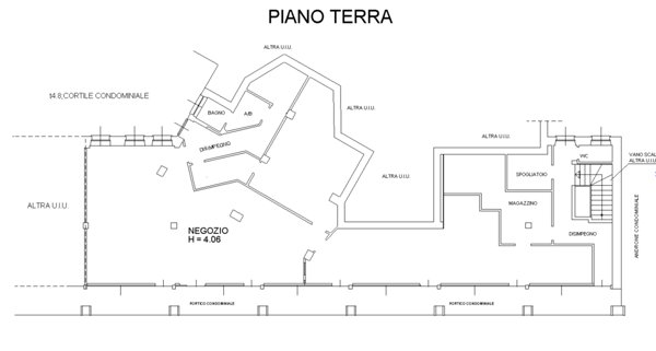locale commerciale in vendita a Novara in zona zona Agogna - San Paolo
