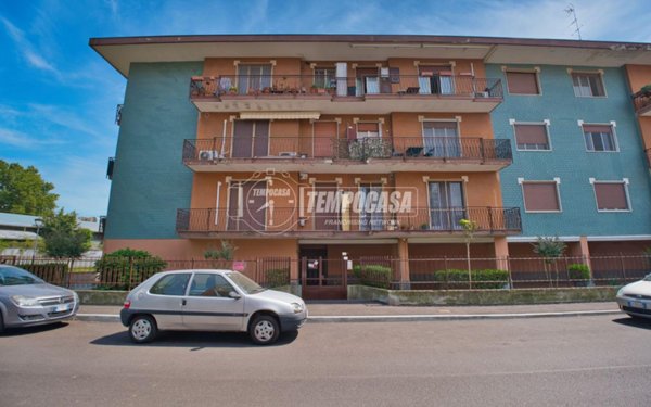 appartamento in vendita a Novara in zona Veveri