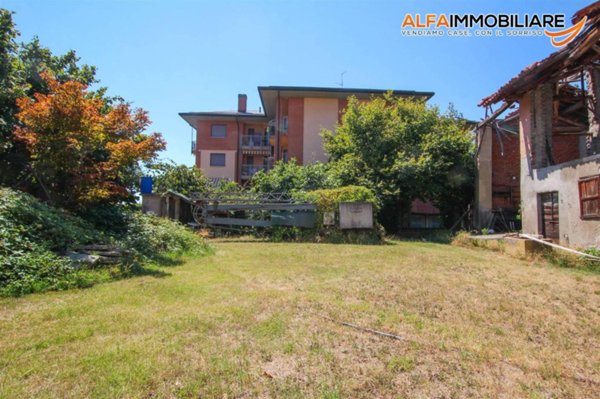 villa in vendita a Novara in zona Veveri