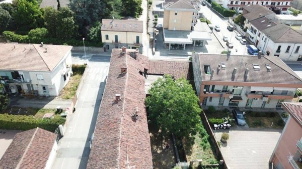 casale in vendita a Novara in zona Vignale