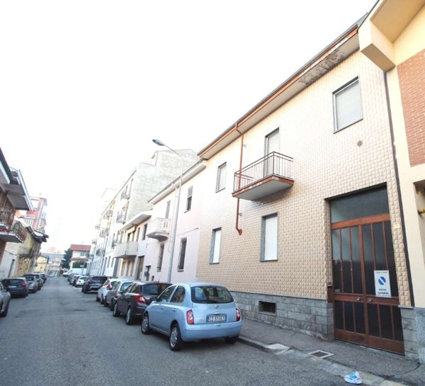 casa indipendente in vendita a Novara in zona zona Agogna - San Paolo