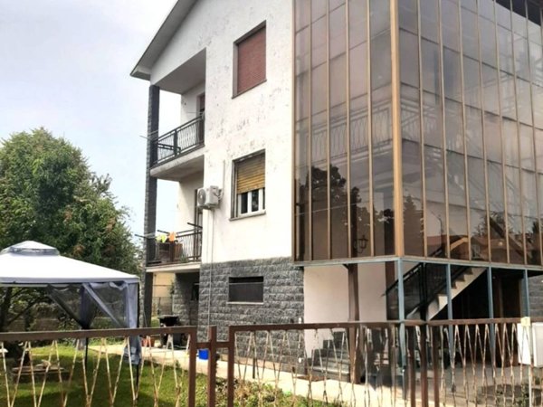 casa indipendente in vendita a Novara in zona zona Sant'Andrea - San Rocco