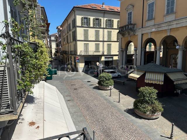 appartamento in vendita a Novara in zona Centro Città