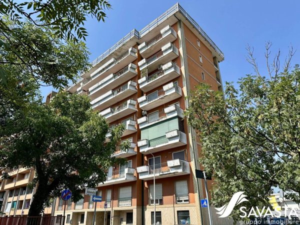 appartamento in vendita a Novara in zona zona Cittadella - Villaggio Dalmazia
