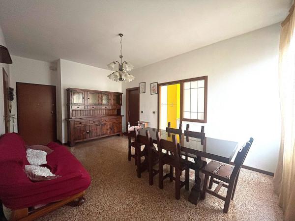 appartamento in vendita a Novara in zona zona Sant'Andrea - San Rocco