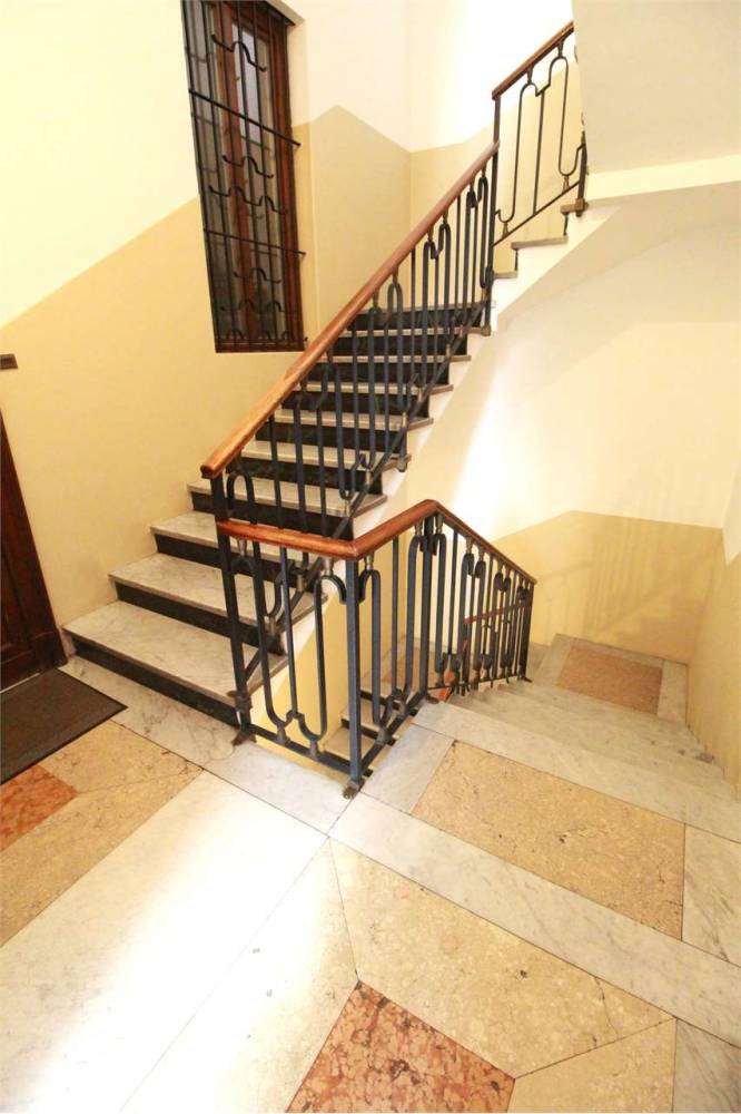 appartamento in vendita a Novara in zona Centro Città