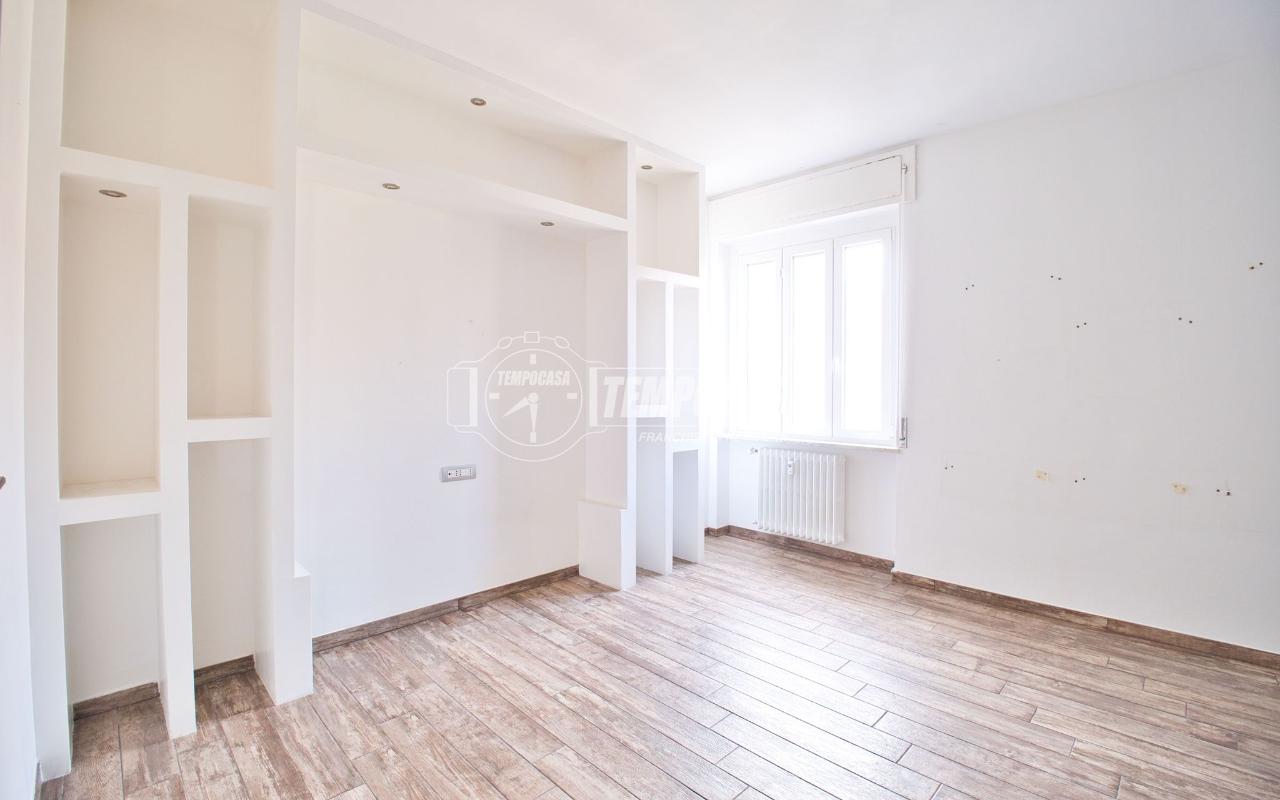 appartamento in vendita a Novara in zona zona Sant'Andrea - San Rocco