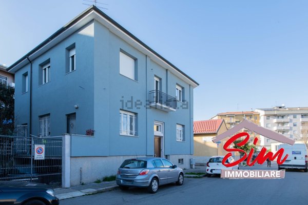casa indipendente in vendita a Novara in zona zona Sant'Agabio