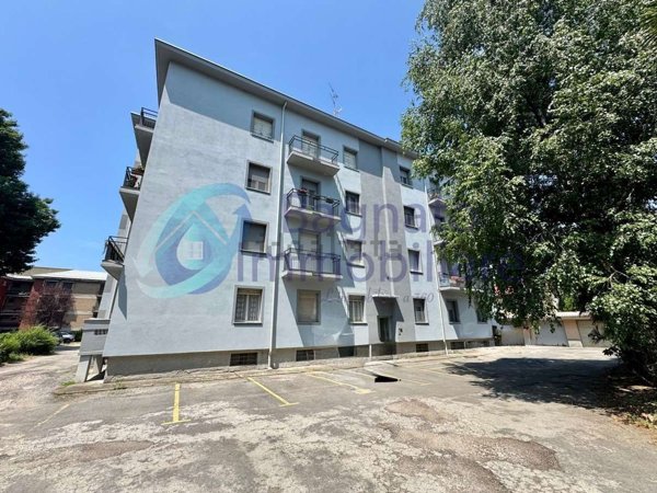 appartamento in vendita a Novara in zona zona Sacro Cuore