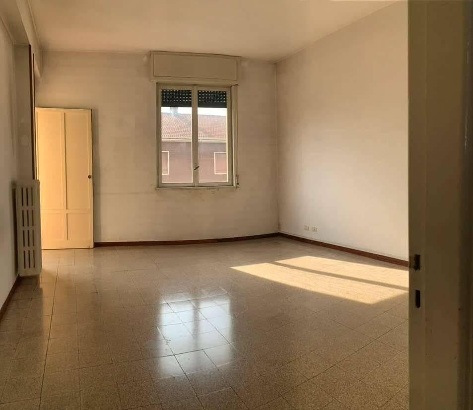 appartamento in vendita a Novara in zona Veveri