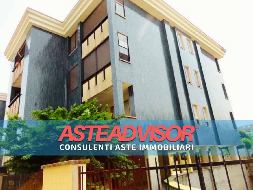 appartamento in vendita a Novara in zona Zona Santa Rita