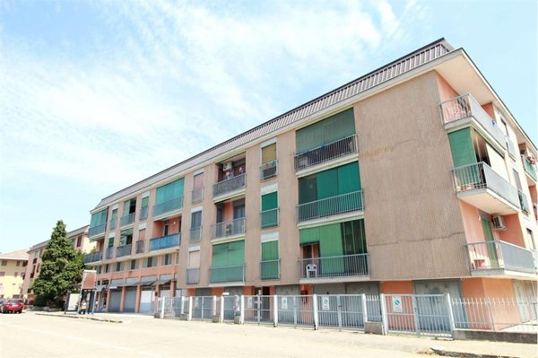 appartamento in vendita a Novara in zona Zona Santa Rita