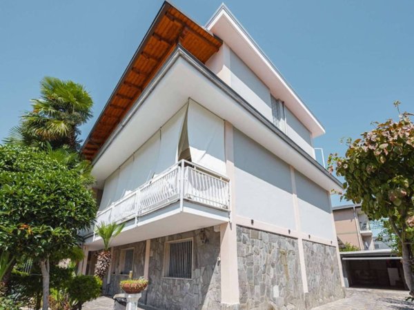 appartamento in vendita a Novara in zona Centro Città