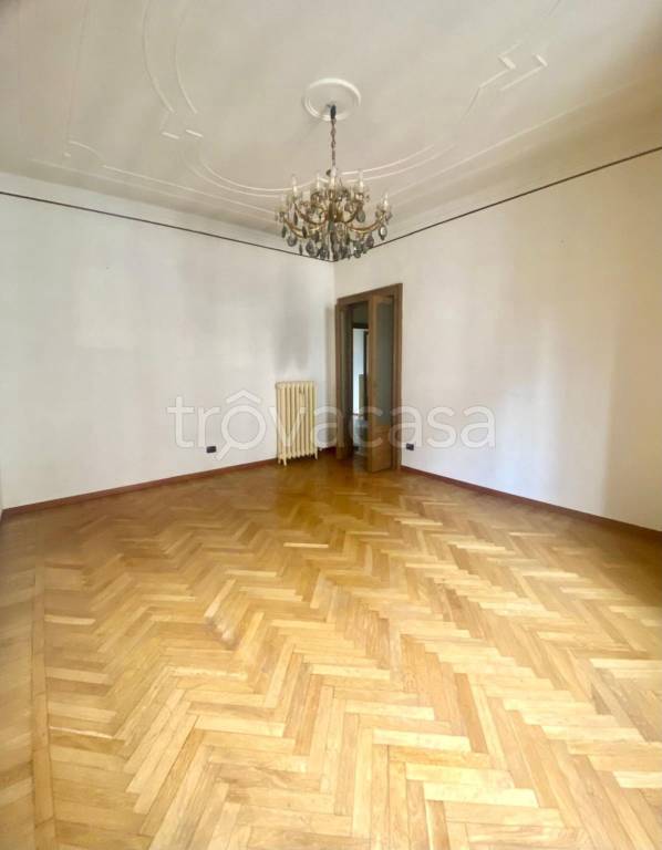appartamento in vendita a Novara in zona Centro Città