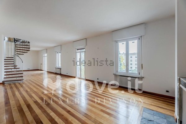 appartamento in vendita a Novara in zona Centro Città