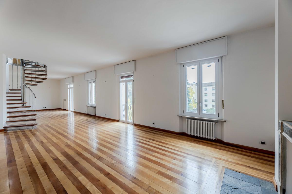 appartamento in vendita a Novara in zona Centro Città
