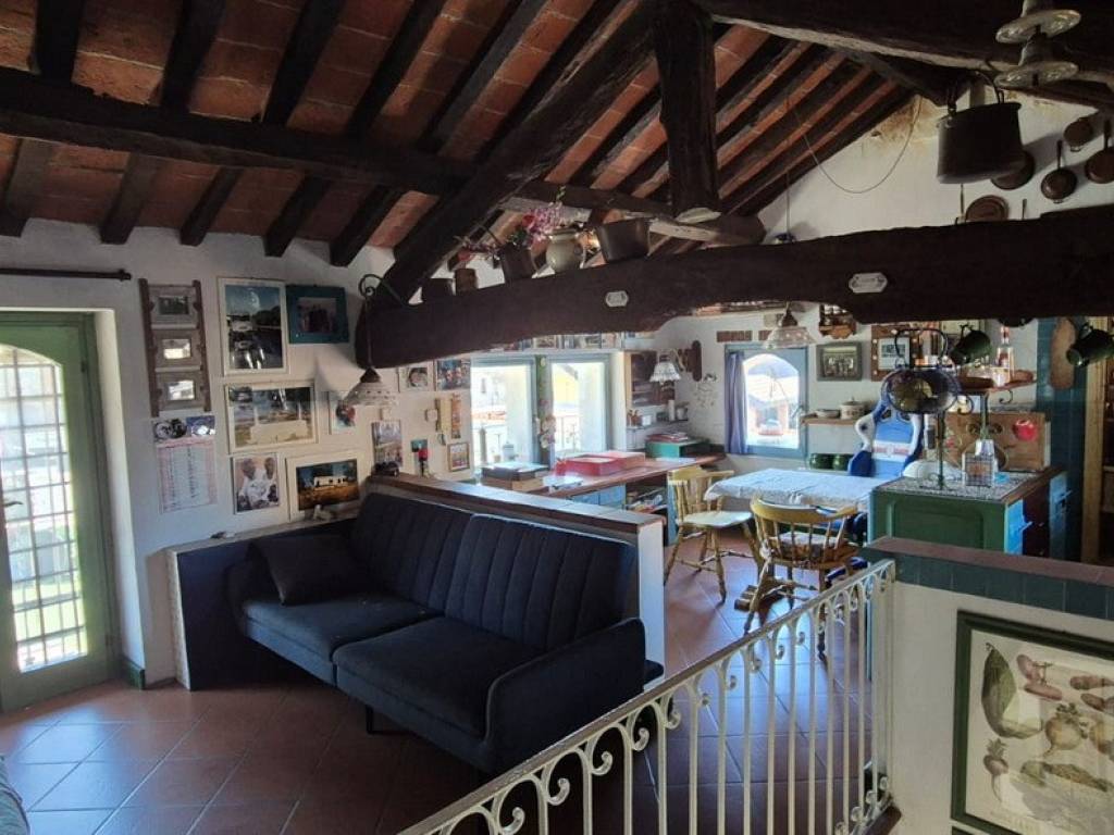 casa indipendente a Novara in zona zona Cittadella - Villaggio Dalmazia