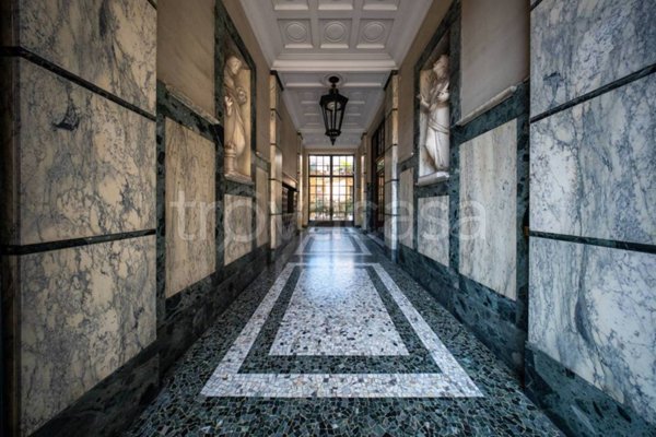 appartamento in vendita a Novara in zona Centro Città