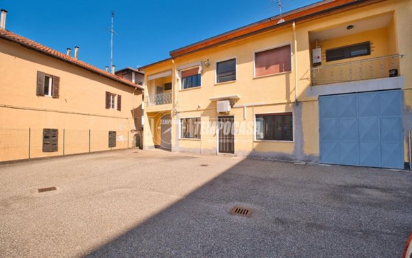 casa indipendente in vendita a Novara in zona zona Sant'Andrea - San Rocco