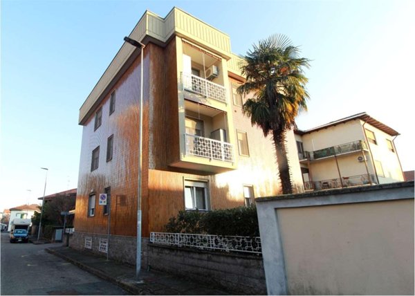 appartamento in vendita a Novara in zona zona Sant'Agabio