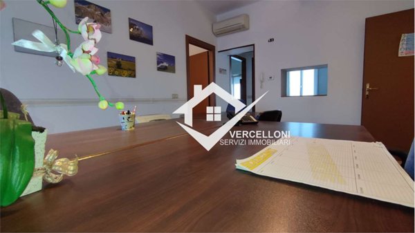 ufficio in vendita a Novara in zona Centro Città