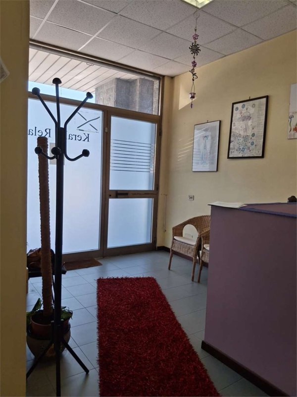 negozio in vendita a Novara in zona zona Sant'Andrea - San Rocco