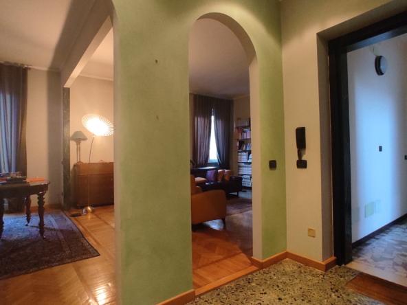 appartamento in vendita a Novara in zona Centro Città